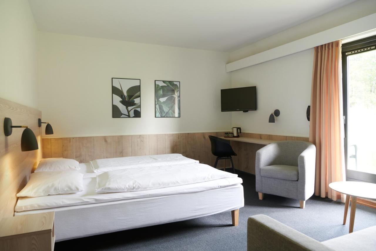 Montra Hotel Хенстхолм Екстериор снимка