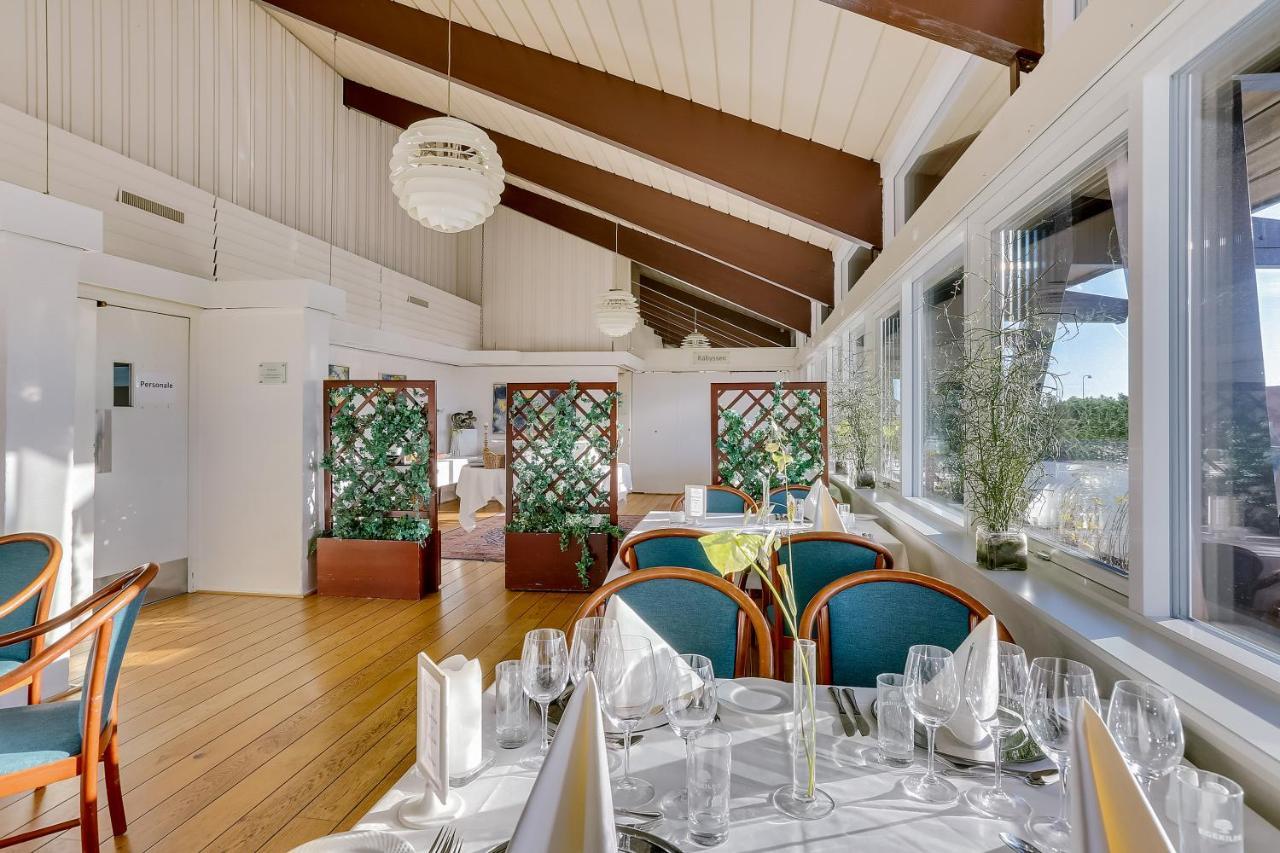 Montra Hotel Хенстхолм Екстериор снимка